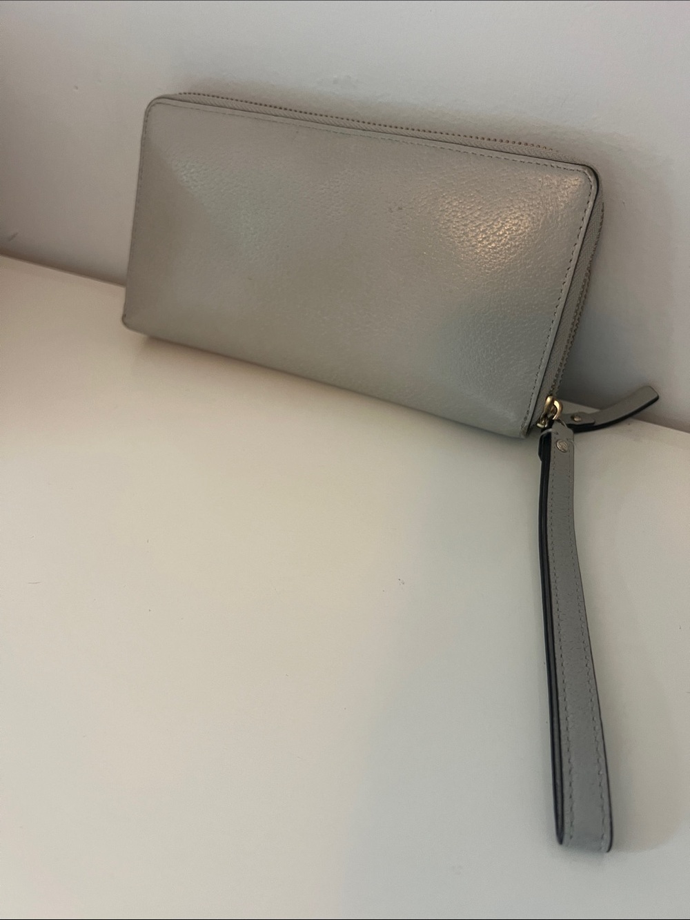 kate spade gray zip wristlet wallet with wrist strap - Picture 3 of 7